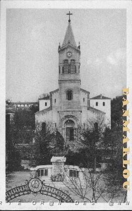 SETIF EGLISE ET MONUMENT AUX MORTS.jpg